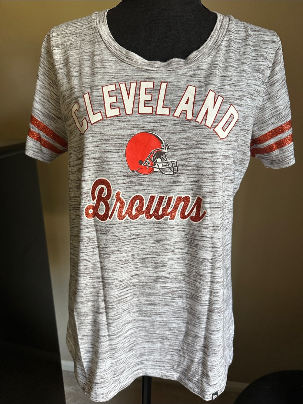 New Era Gray and White Short Sleeve Cleveland Browns Tee with Orange Helmet